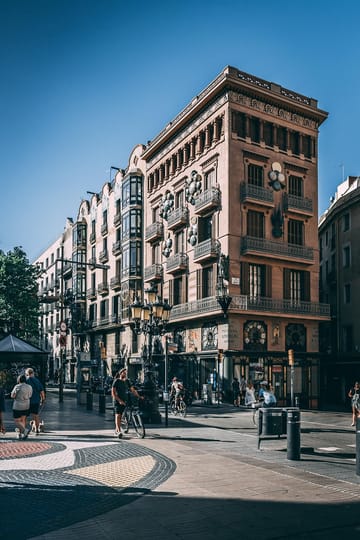 Barcelona Installs 33 New Surveillance Cameras in Ciutat Vella