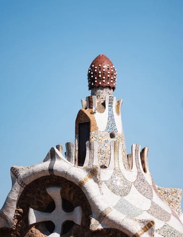 Montserrat Choir Performs at Park Güell for Local Residents