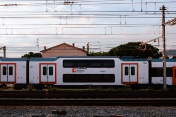 Cable Theft Cuts R1 Train Service to Two per Hour