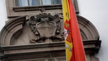 A row of electricity meters, illustrating electricity-trading allegations linked to Barcelona's Sarrià neighbourhood.
