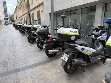 Two knife incidents reported in Barcelona on Sunday