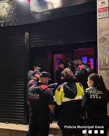 Police Raid in Gavà: 61 Identified, One Arrested