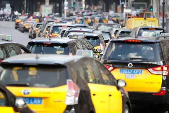 Catalan Parliament to Vote on Sweeping New Taxi Law