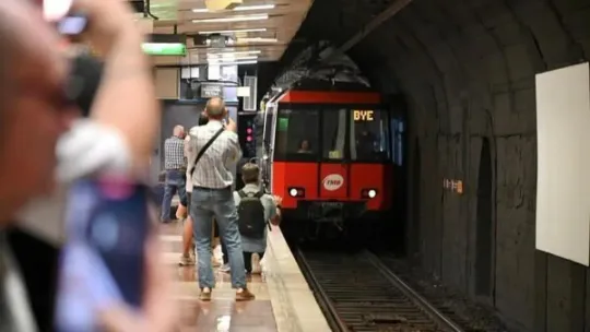 Mossos Seize Weapons From Youths at Horta Metro