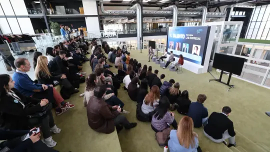 Dfactory Barcelona Links Students to Industry 4.0 Jobs