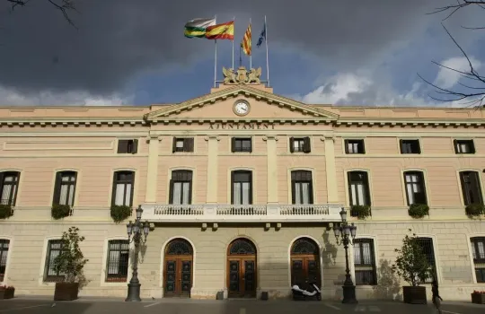 Sabadell Families Face Eviction as Council Scrambles