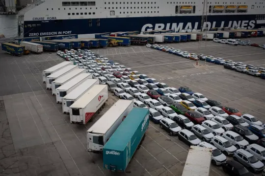 Catalan Exports Fall 2.3% in October to €9.43 Billion