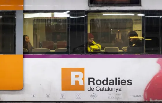 Cable Theft Causes Total Suspension of Rodalies R3 Services as Thousands Delayed