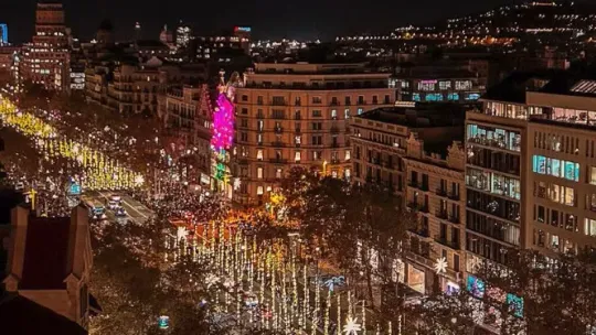 Barcelona Christmas Lights Will Stay On Until 2am