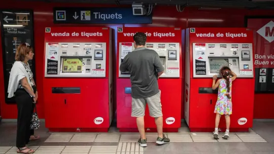 Barcelona Metro to Upgrade 700+ Ticket Machines by 2029
