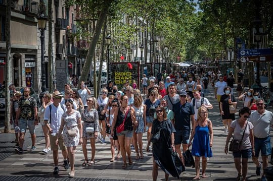 Figures debunk viral videos claiming Barcelona is ‘dead’