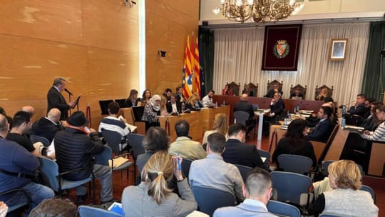 Exterior of Badalona City Hall, where councillors approved new care home and school plans.