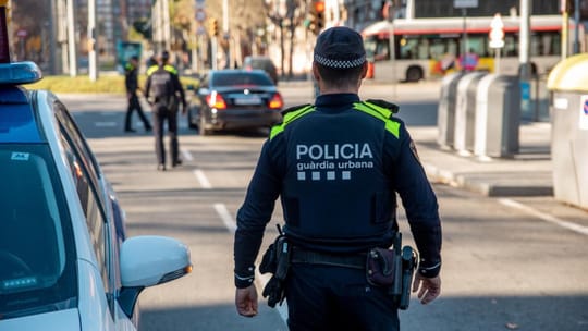 Barcelona Closes Major Gràcia, Sants Streets This Weekend