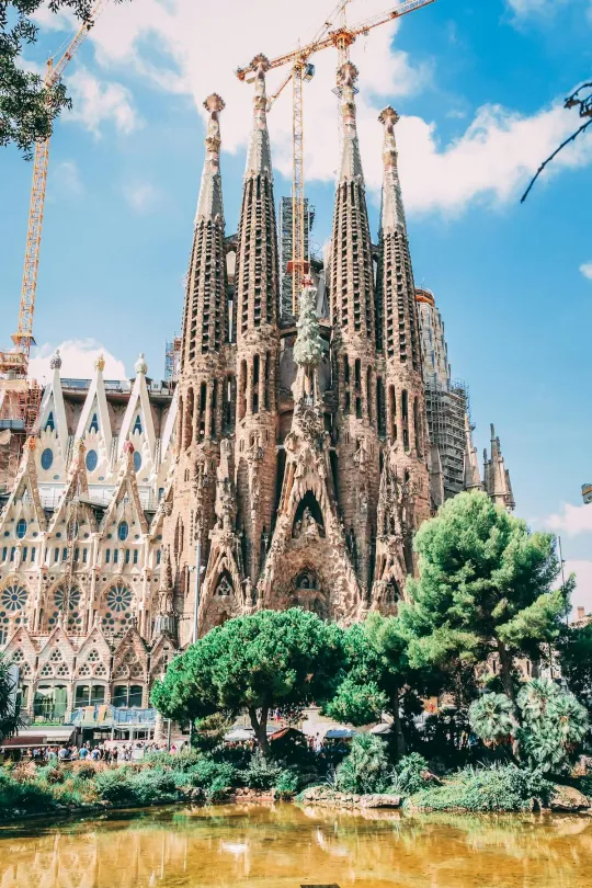 Barcelona street — Photo by Pixabay on Pexels