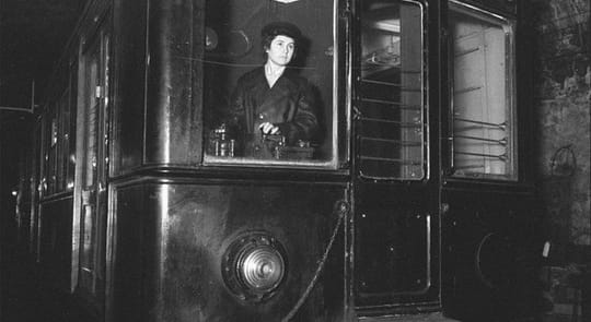 Barcelona Metro in Civil War and Post-War Years