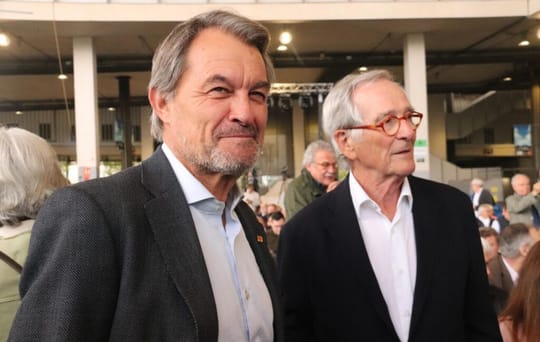 Former Catalan President Artur Mas, Junts Secretary-General Jordi Turull, and former Barcelona Mayor Xavier Trias discussing 