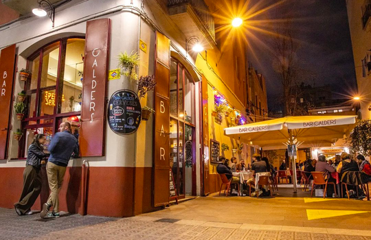 Vermut y cerveza artesana: la guía para beber en Barcelona barrio a barrio