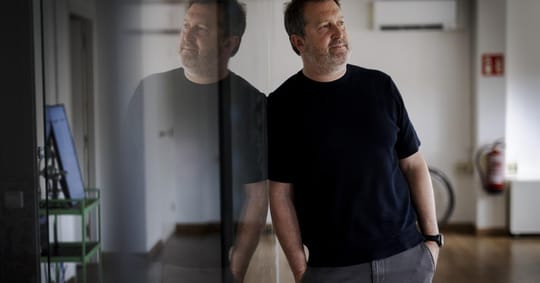 Enric Cabestany, a Barcelona-born entrepreneur, speaks at a technology conference.