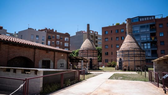 La fàbrica d'Esplugues que va forjar el llegat ceràmic de Gaudí