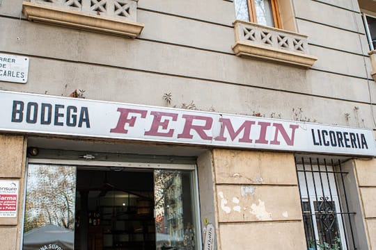 Barceloneta's Historic Bodega Fermín Must Remove Signs