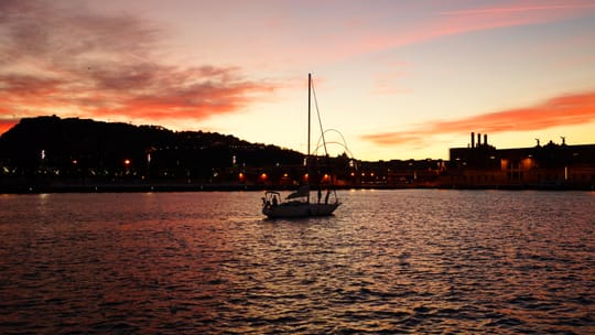 Barcelona sets new heat record at 40.7C