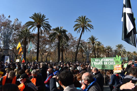 Catalan school-trip boycott hits bookings