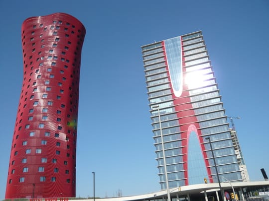 An exterior view of L'Hospitalet de Llobregat town hall, where councillors provisionally approved a tourist-stay surcharge.