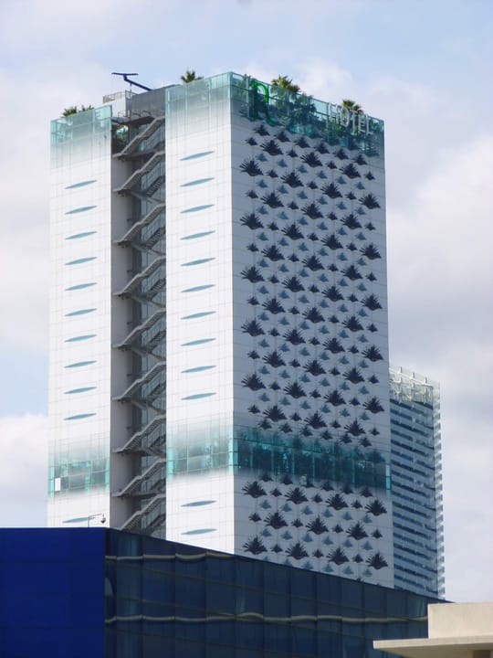 L'Hospitalet has 10 hotel projects awaiting permits