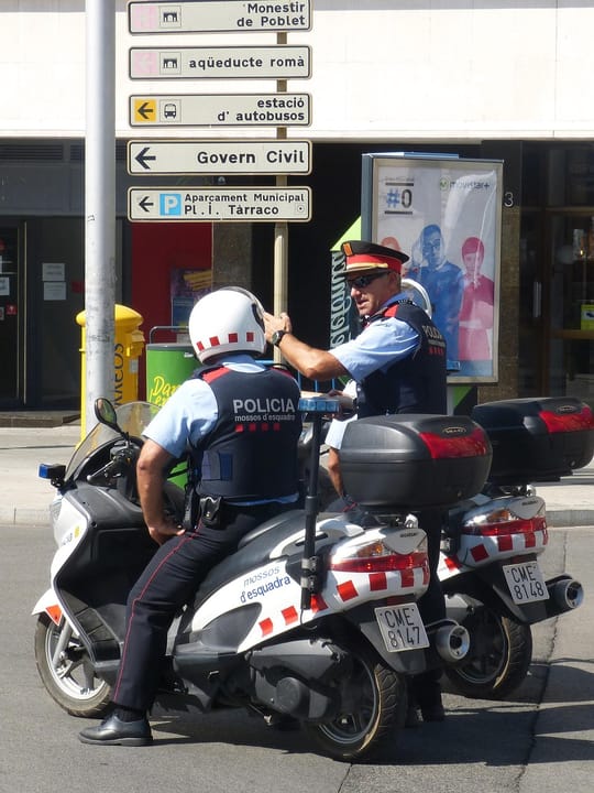 Police investigation scene near Ferran Puig street in Barcelona's Putxet neighbourhood.