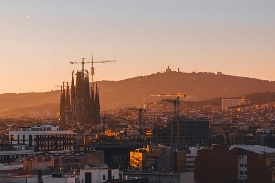 The image shows the GitHub repository page for CodeAbra's iai-personal-memory-engine, a local memory tool for AI coding assistants available to Barcelona developers.