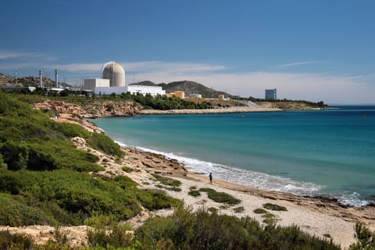 Officials and journalists attend the presentation of the proposed proton therapy centre at the former Vandellòs I nuclear power station.
