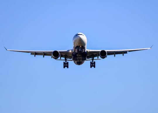 Barcelona-Boston Delta Flight Lands in Porto After Smoke