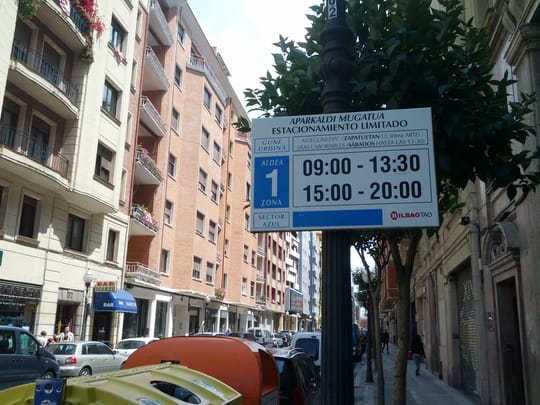 Barcelona caps parking in new homes near public transport