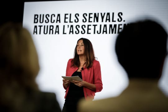 Catalonia studies legal protection for trip teachers