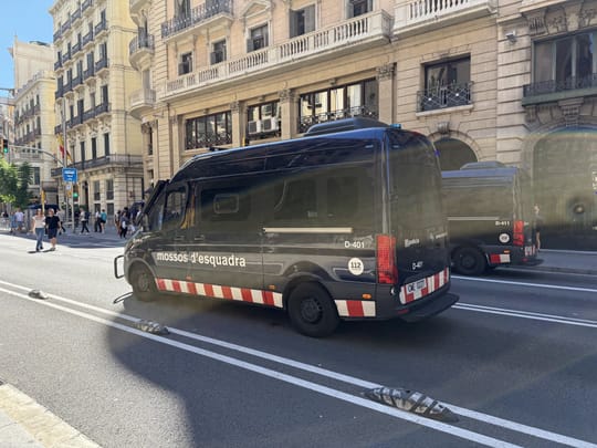 Mossos to take no action over teacher assembly infiltration