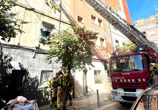 L'Hospitalet fire leaves building uninhabitable