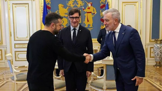 Illa meets Zelensky in Kyiv, signs Ukraine aid deals