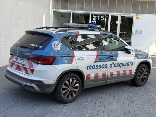 Three Mossos Officers Injured in Jaguar Chase