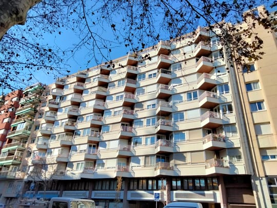 Junts Proposes Ban on Vulture Fund Home Buys