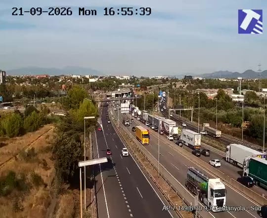 AP-7 reopens after 19km Sant Cugat queue
