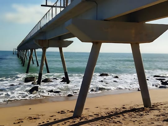 Final Platform Installed on Badalona's Pont del Petroli