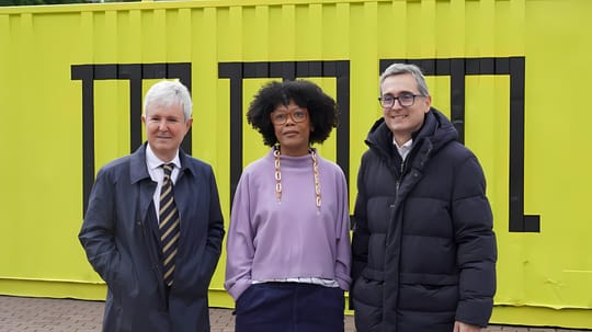 Yellow Container Shares Migrant Stories in Sant Andreu