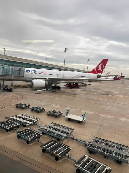 Groundforce Staff Resume Indefinite Strike at Barcelona Airport