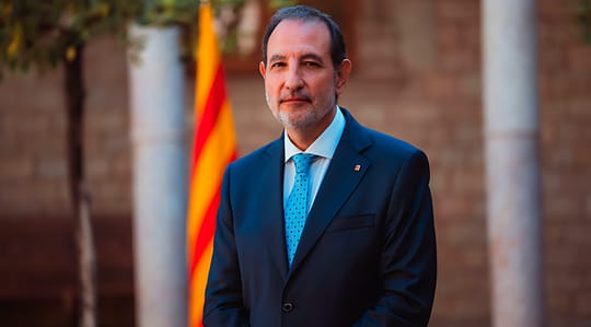 Minister Honours Francoism Victims at Fossar de la Pedrera