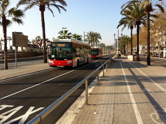 New Bus Lane Opens on B-23 into Barcelona