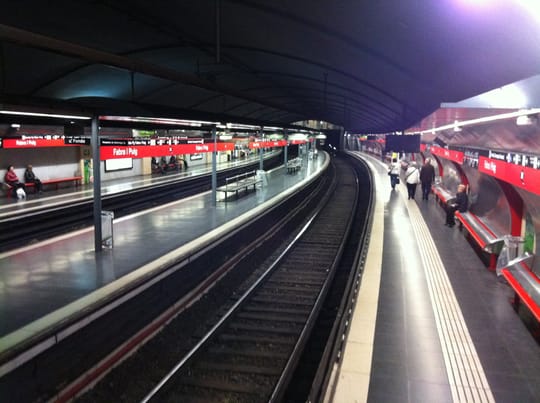 R4 Line Resumes at Fabra i Puig After Ceiling Collapse