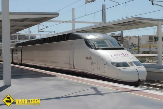 An Alstom S100 high-speed train on the Madrid–Barcelona line, the model involved in a recent fire incident.