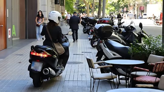 Barcelona Reshapes Roads for 100 New Motorcycle Zones