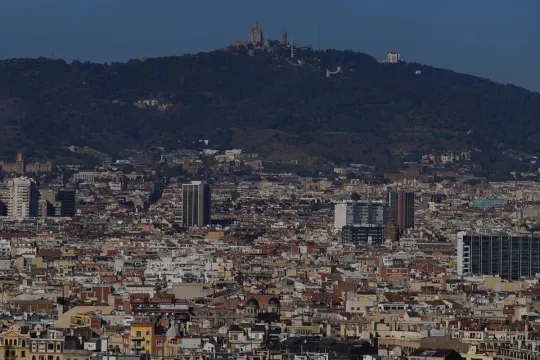 Barcelona Freezes Public Prices for 2026