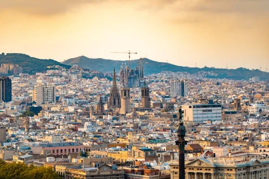 Barcelona architecture. Photo by Pixabay on Pexels
